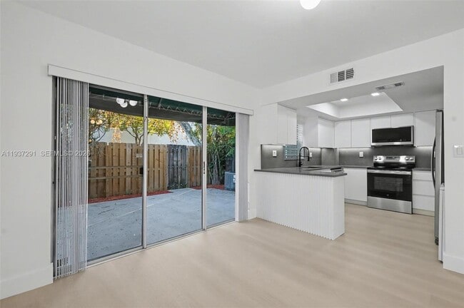 Photo - 12224 SW 52nd Pl