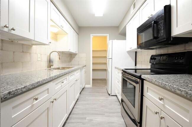 9700 Leawood Blvd Unit 2110
