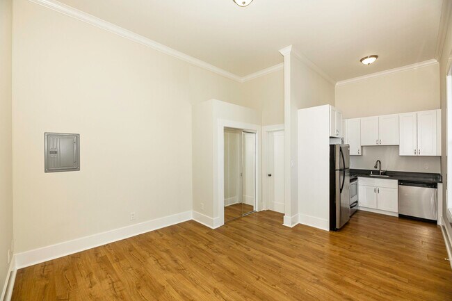 Photo - 1720 Golden Gate