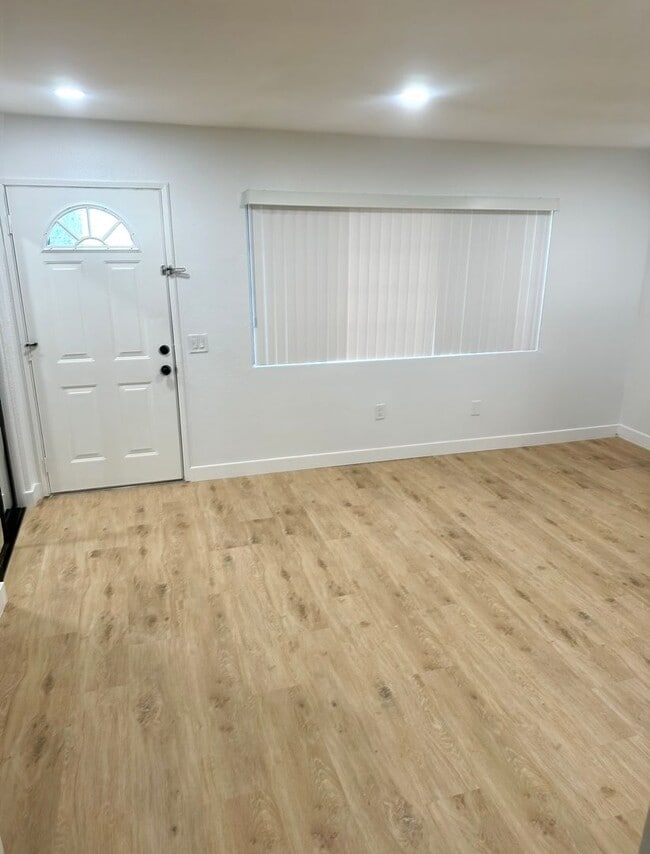 Photo - Beautiful & Cozy West Hills Adjacent Condo in Secure Building - MOVE IN READY