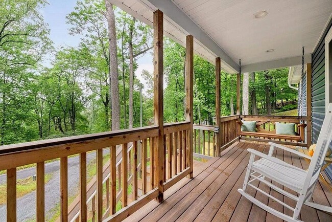 Photo - 293 Red Bud Ln