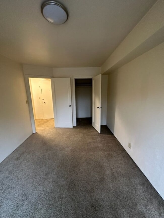 Photo - Eugene Manor Apartments