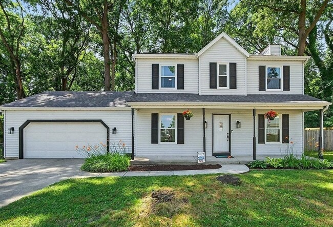 Building Photo - 2204 Spring Hill Dr Rental