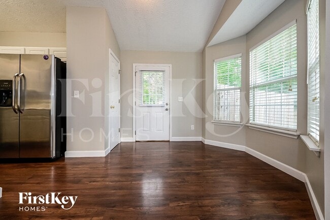 Photo - 104 Waters Edge Dr