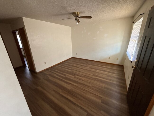 Photo - TRIPLE C - 921 Unit B