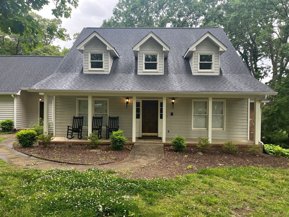 Photo - 509 Castlewood Trail