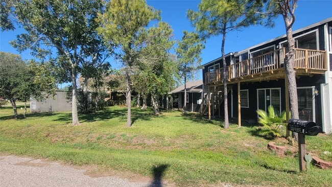 12018 Sandpiper Rd