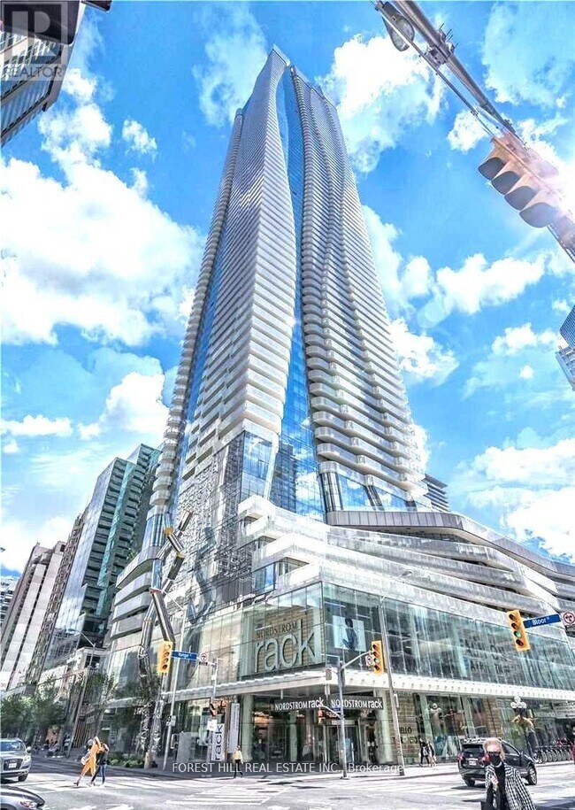 Photo - 1 Bloor St E Unit 5210
