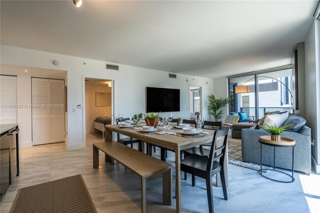 Photo - 31 SE 6th St Condo Unit 1401