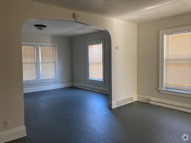 Building Photo - 14 North St Unit N1 Rental