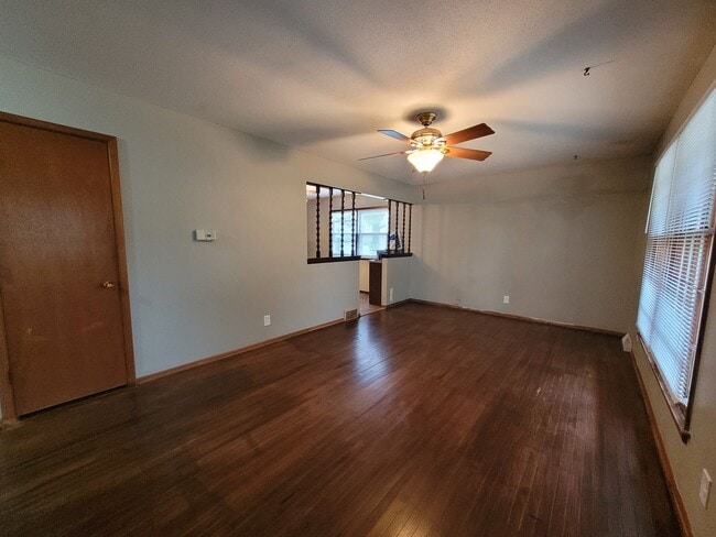 Photo - 3 Bedroom, 1.5 Bathroom home with detached garage