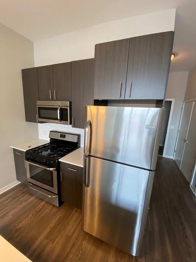 Photo - 1545 W North Ave Unidad 208