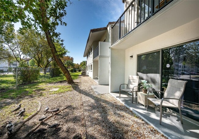 Photo - 7095 NW 179th St Unidad 110