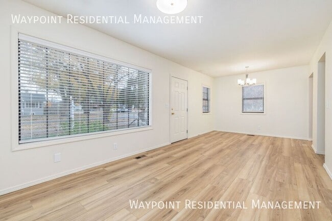 Photo - 1629 S Manitou Ave