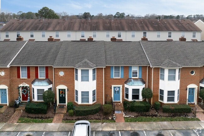 Bay Quarters Condominiums