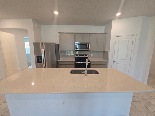 Photo - 1098 Michelangelo Ln