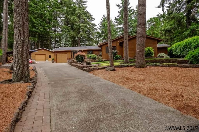 Photo - 5919 NW Pinewood Pl