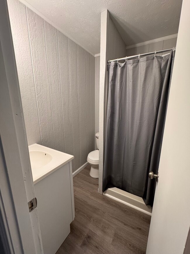 Photo - 412 W 3rd St Unit 412
