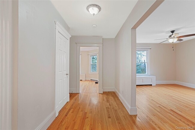 Photo - 206 New Broadway Unidad 2