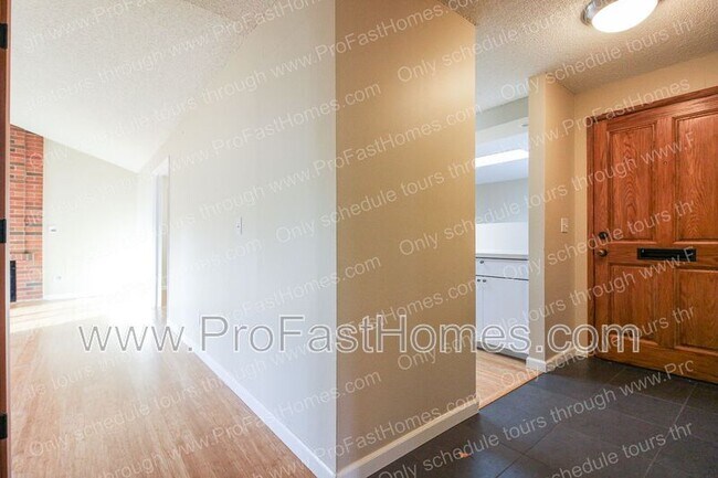 Photo - 14210 SW Rochester Dr