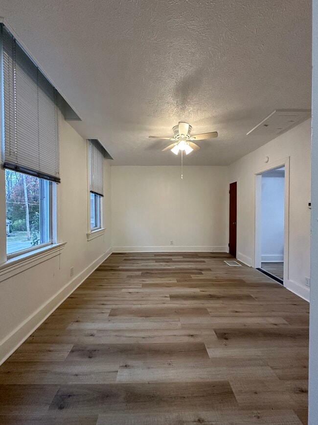 Photo - 111 S 14th St