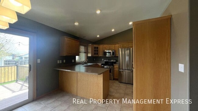 Photo - 5208 S Birchwood Ave