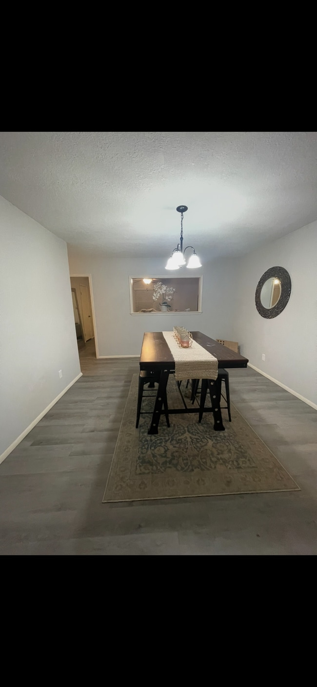 Photo - 8605 S 32nd Ter