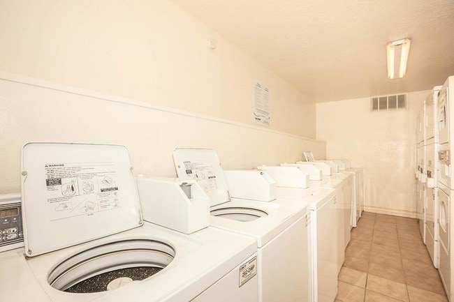 Photo - Serrano Gardens