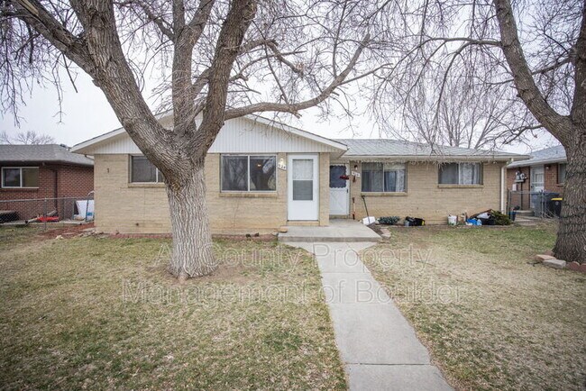 Photo - 924 S Bowen St