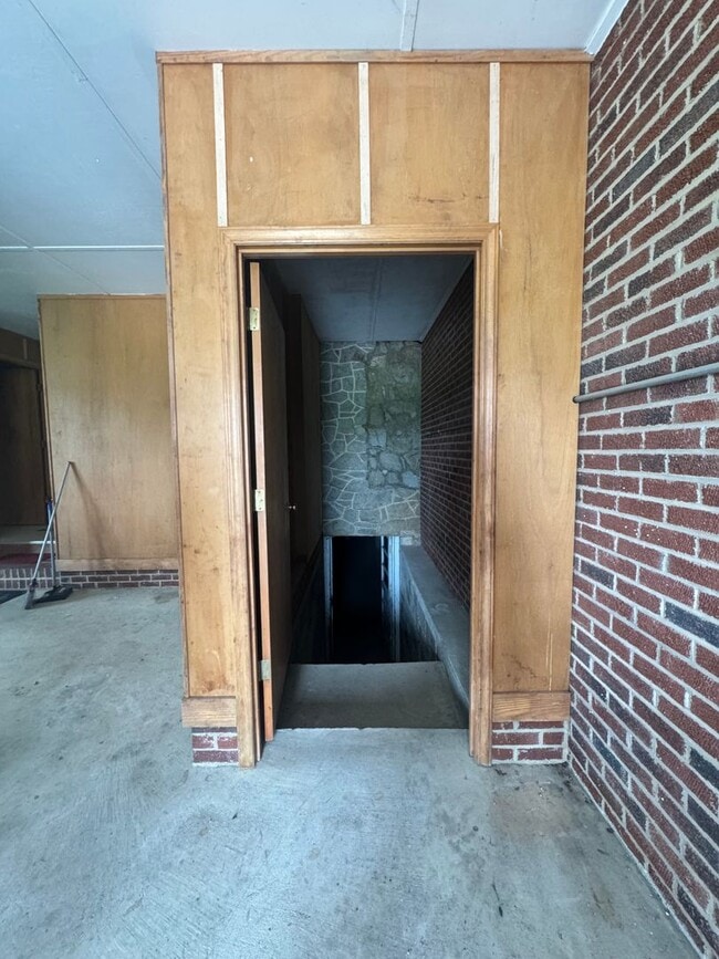 Photo - 103 Casar-Belwood Rd