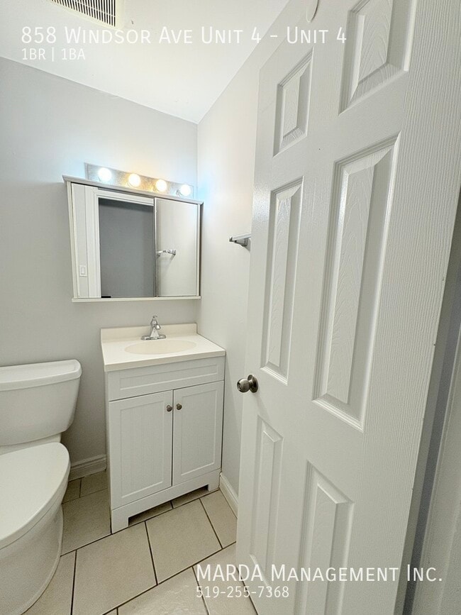 Photo - COZY 1 BED/1 BATH - DOWNTOWN WINDSOR + GAS Unit 4