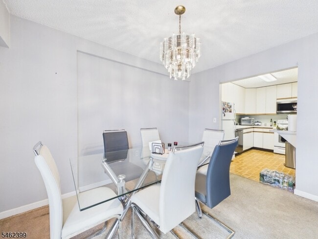 10 N Wood Ave Unit 407
