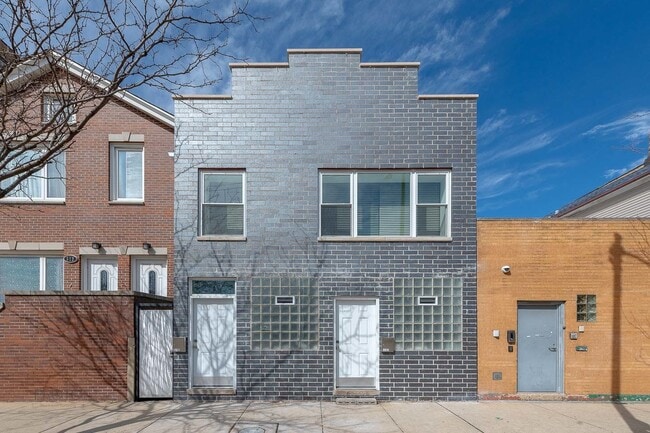 Building Photo - 524 N Ashland Ave Rental