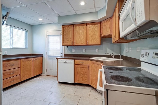 Photo - 5157-5159 Carrollton Ave