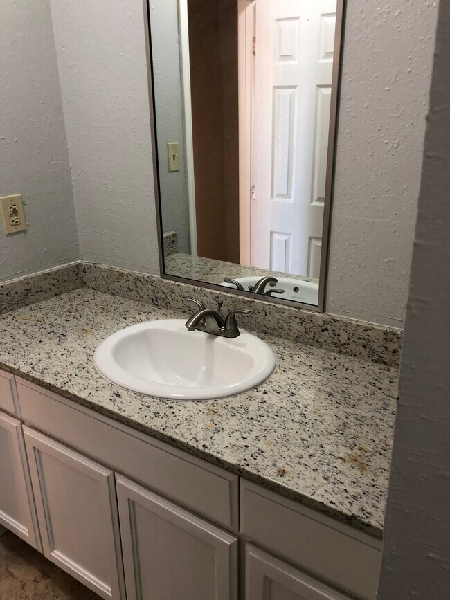 Photo - 607 S I Rd Unit 13