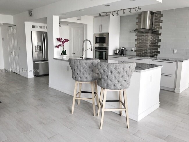 Photo - 400 Leslie Dr Unit 508