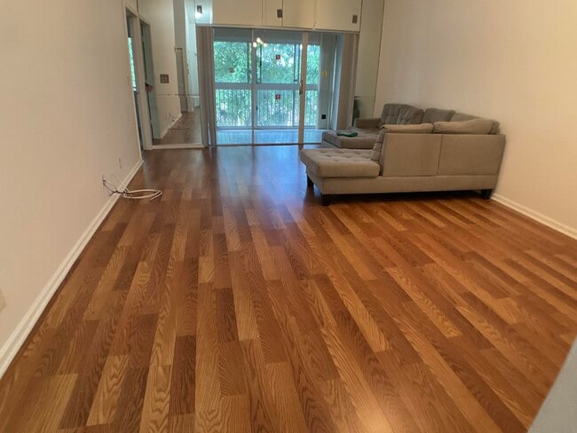 Photo - 5016 Rose Hill Dr Unidad 2-303