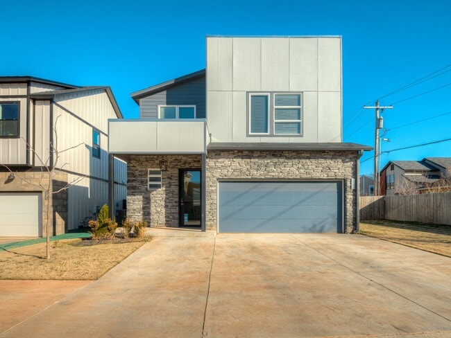 Building Photo - Beautiful New Construction Home in Oklahom...