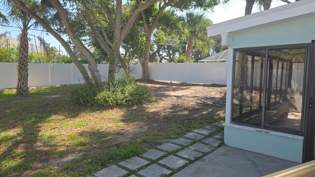 Photo - 138 Flamingo Dr