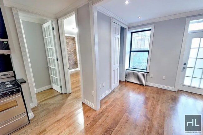 Photo - E 5TH ST. Unidad A1