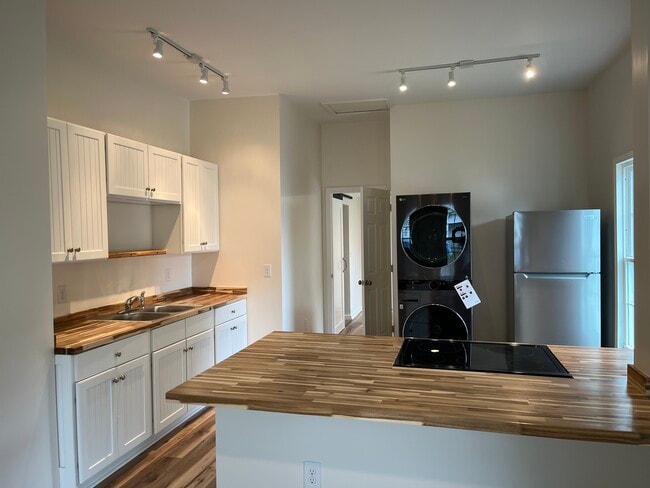 Brand new appliances - 900 Elm St Unit A