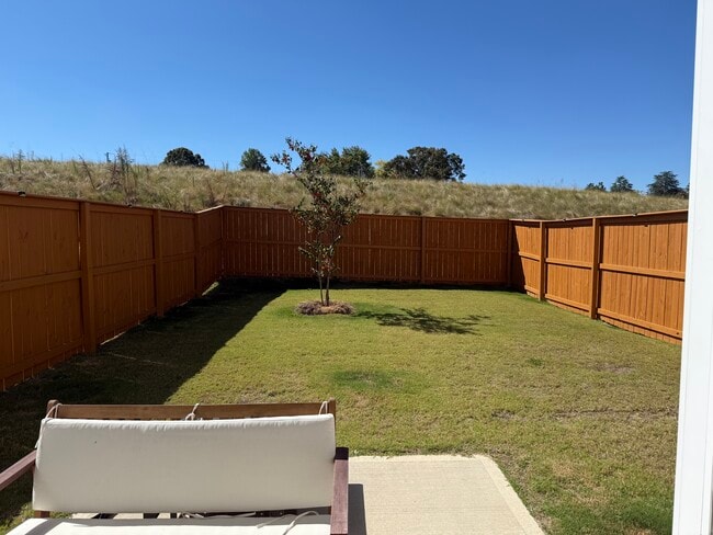 Photo - 1444 Donhill Dr