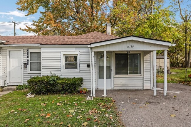 Photo - 11725 Syracuse St Unit Syracuse