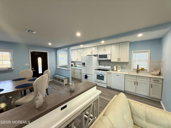 Photo - 170 Cherry Quay Rd