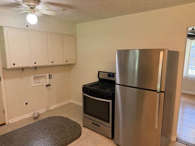 Photo - 2302 Dorothy Ave