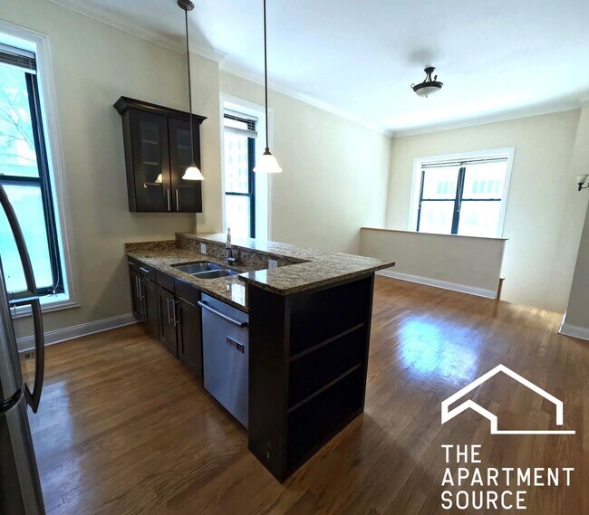 Photo - 851 N La Salle Dr Unit 1S