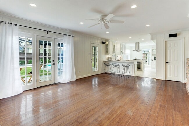 Photo - 4135 Breakwood Dr