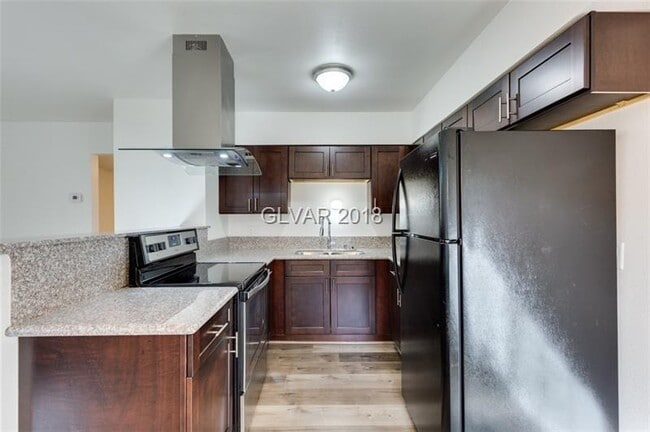 Photo - 1840 Harding St Unit 4