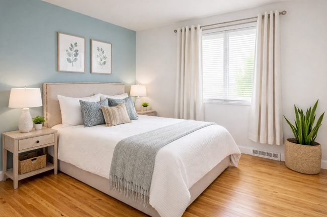 Photo - 1458 S Oneida St