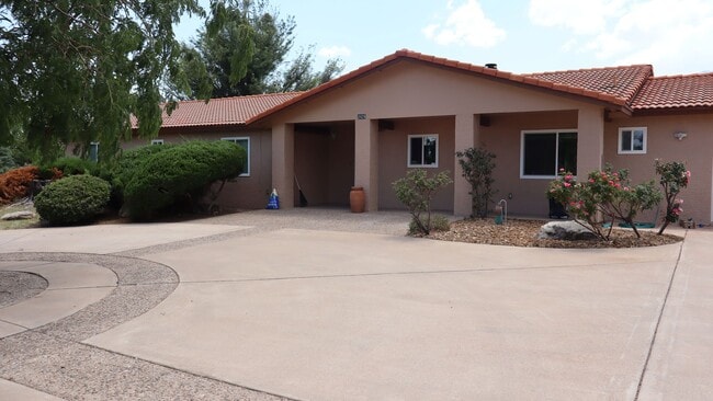 Building Photo - inground pool Rental